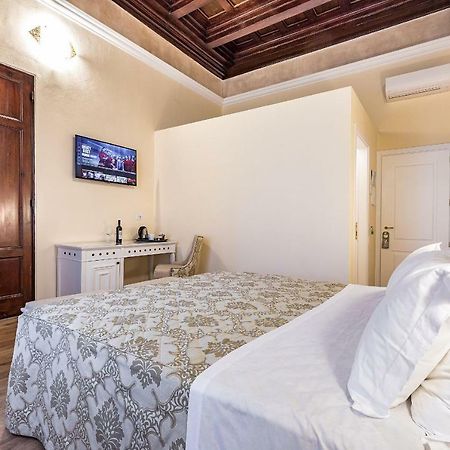 Residenza Alessandra Florens Exteriör bild