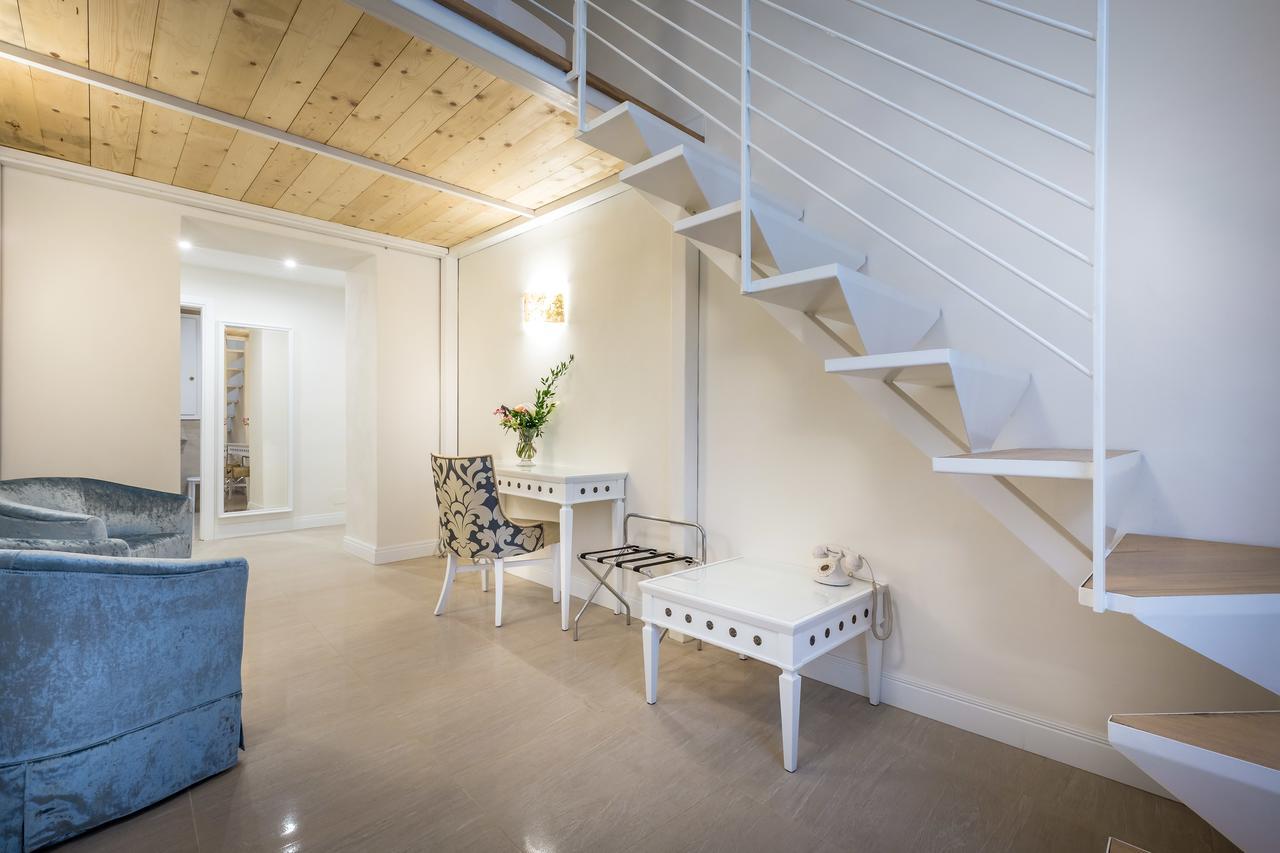 Residenza Alessandra Florens Exteriör bild
