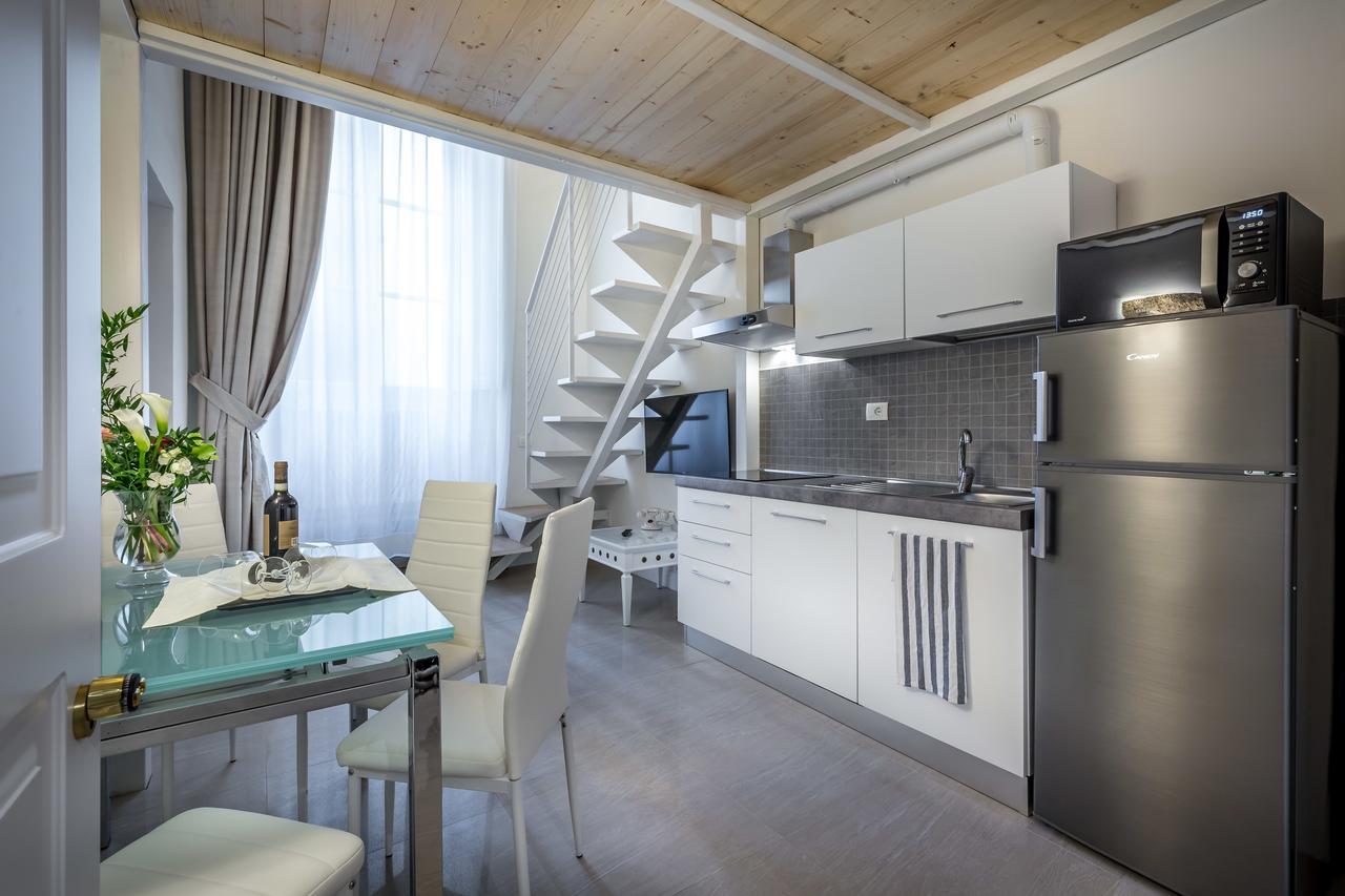 Residenza Alessandra Florens Exteriör bild