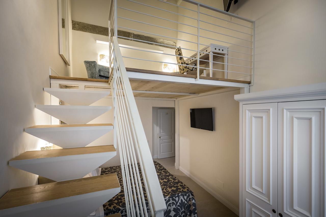Residenza Alessandra Florens Exteriör bild