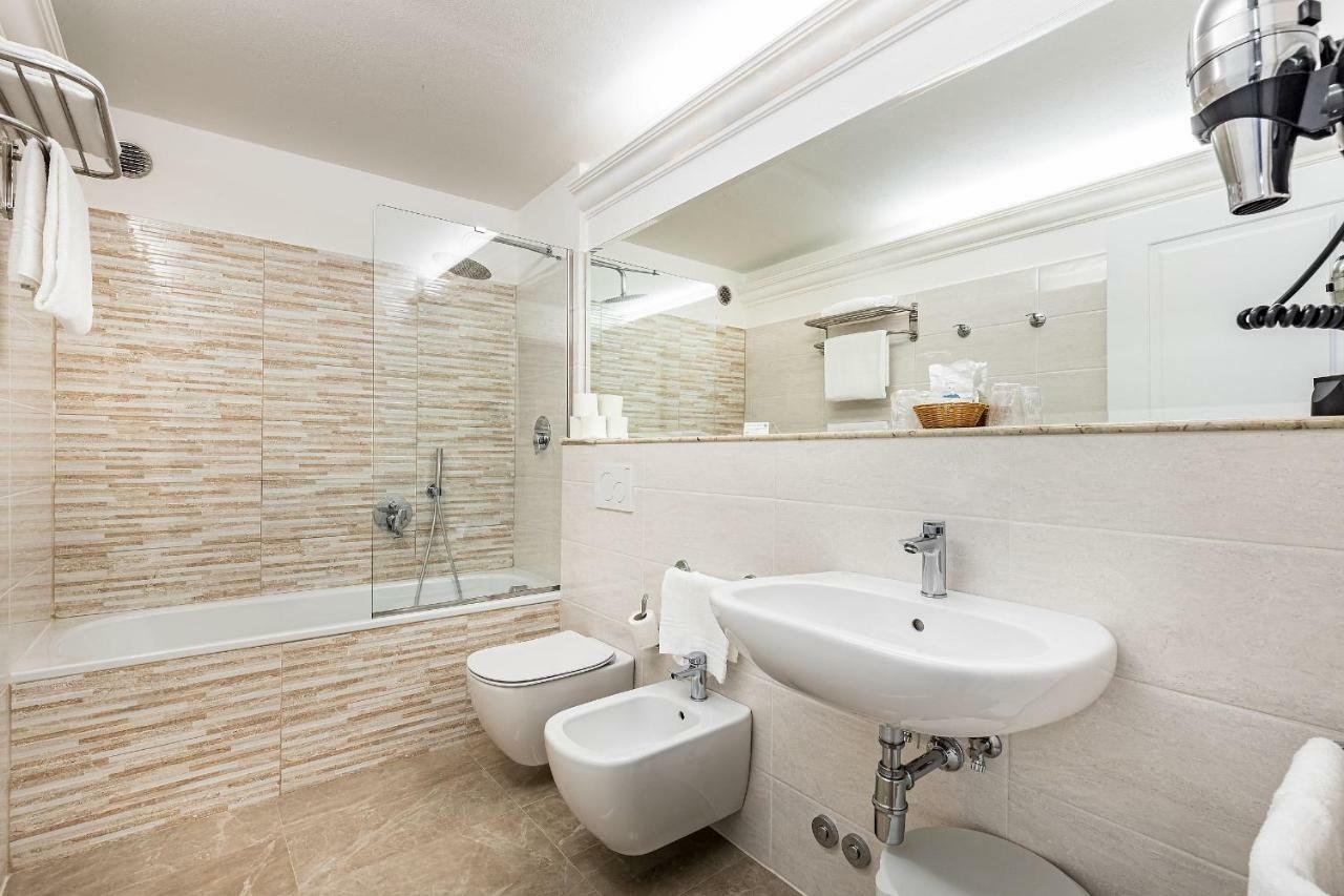 Residenza Alessandra Florens Exteriör bild